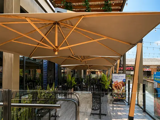 Sombrilla para exteriores fabricada por Toldo Ideas — Toldo Ideas